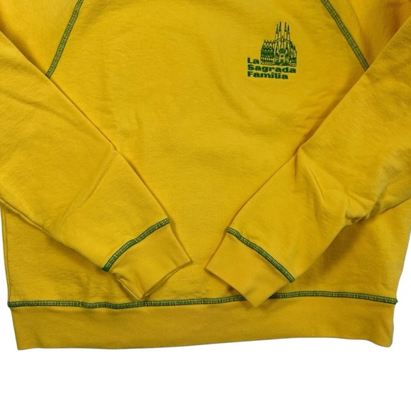 Made Some Souvenirs Cotton Crewneck Sweatshirt – Yellow La Sagrada Familia NWOT - Picture 4 of 10